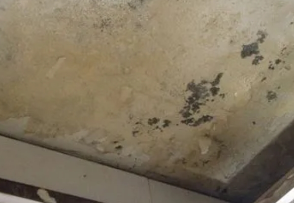 梁溪阳台漏水维修公司分享下梁溪卫生间渗水维修需要注意哪些问题。